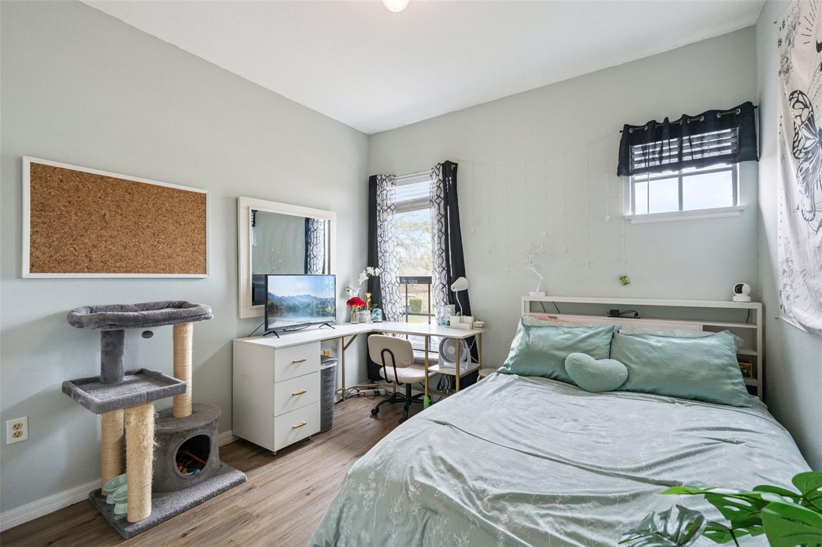 Image 29 of 43 For 4867 Sweet Cedar Circle