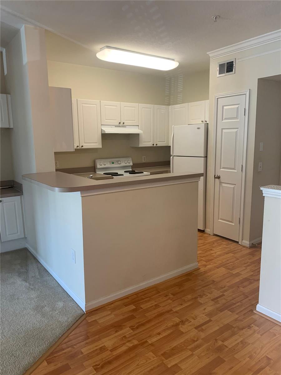 Image 4 of 20 For 280 Celebration 209