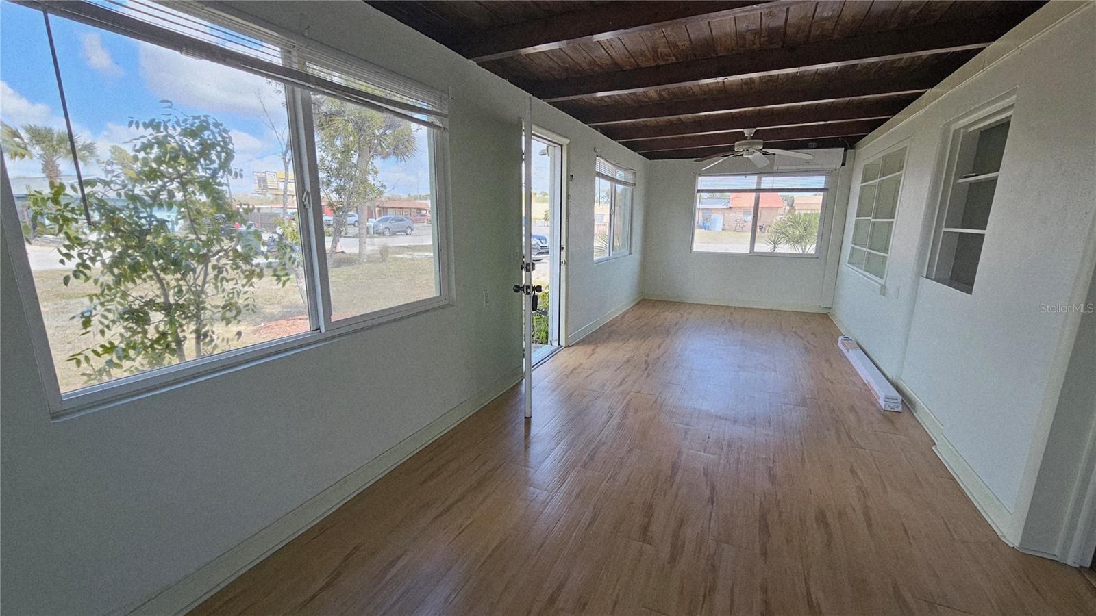 Image 3 of 12 For 45 Langsner Street #a