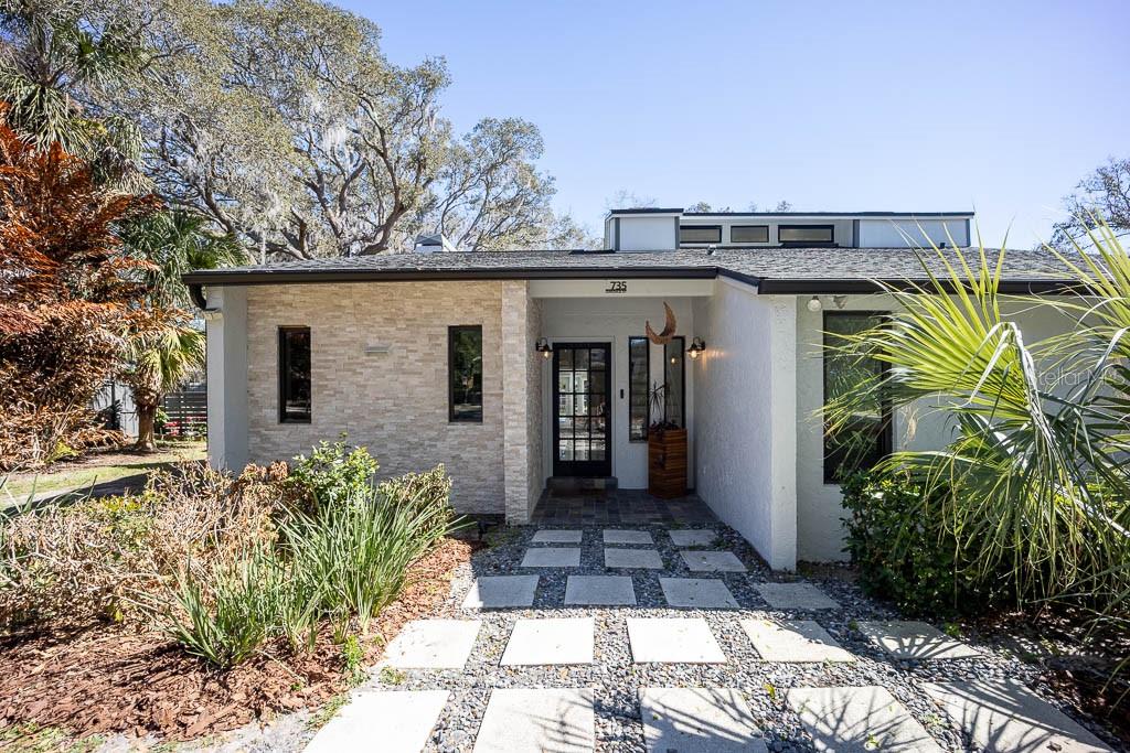 Image 11 of 48 For 735 Oakdale Street