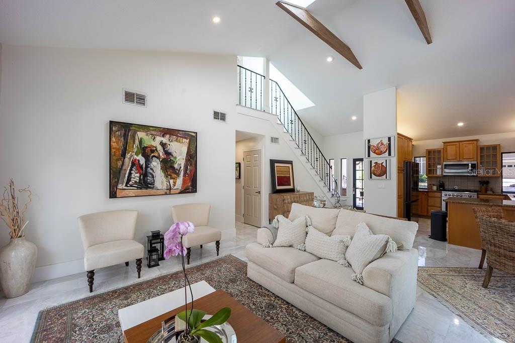 Image 19 of 48 For 735 Oakdale Street