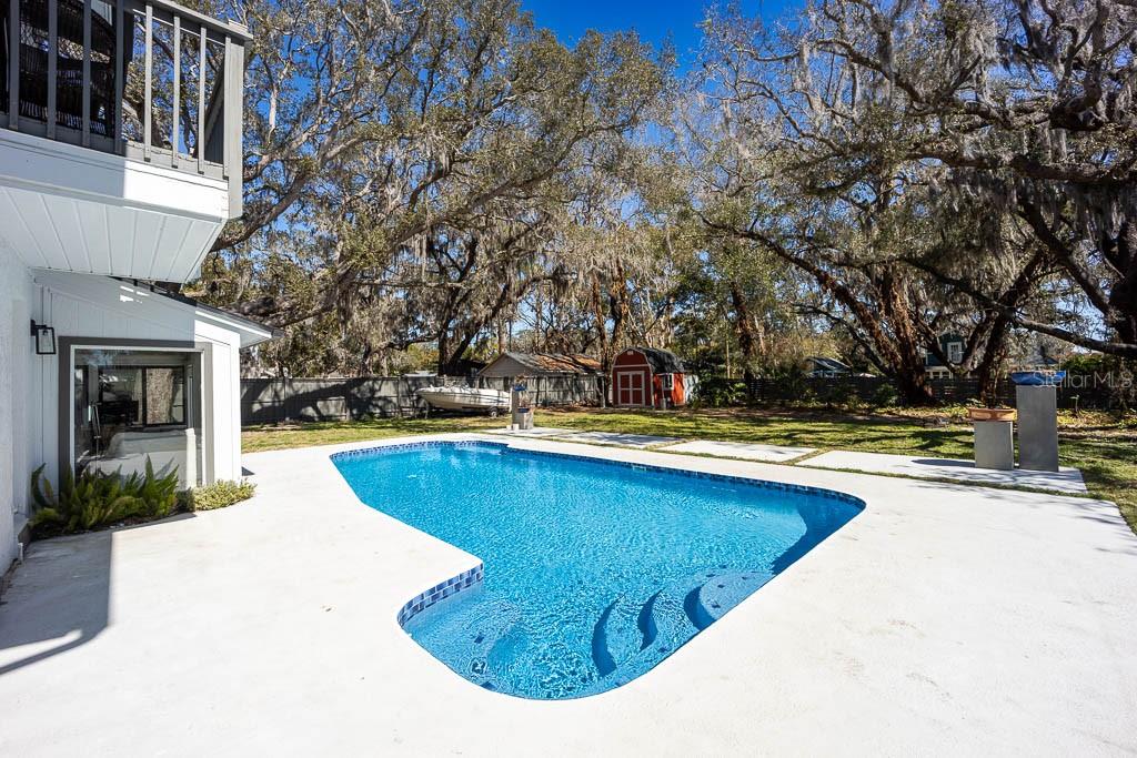 Image 39 of 48 For 735 Oakdale Street