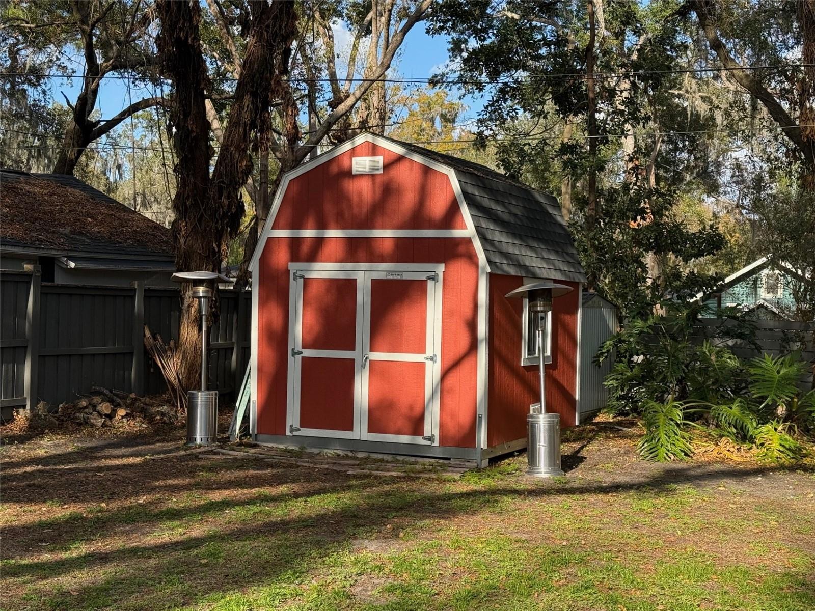 Image 40 of 48 For 735 Oakdale Street