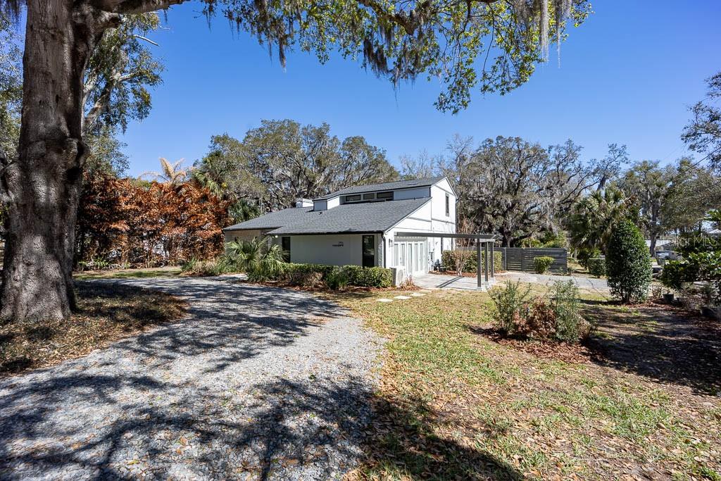 Image 5 of 48 For 735 Oakdale Street