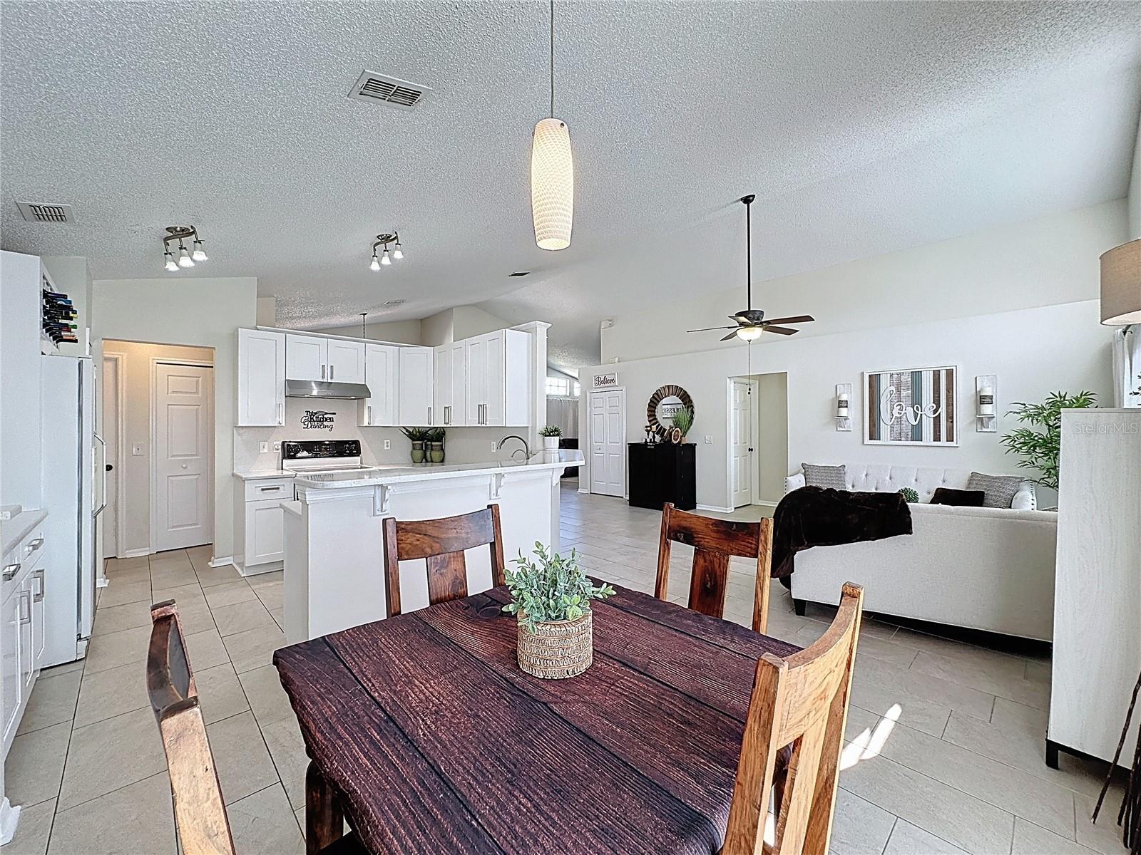 Image 15 of 57 For 449 Bent Oak Loop