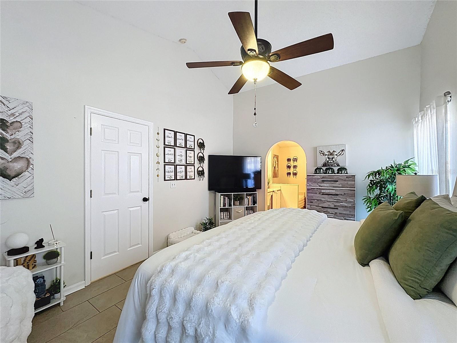 Image 26 of 57 For 449 Bent Oak Loop