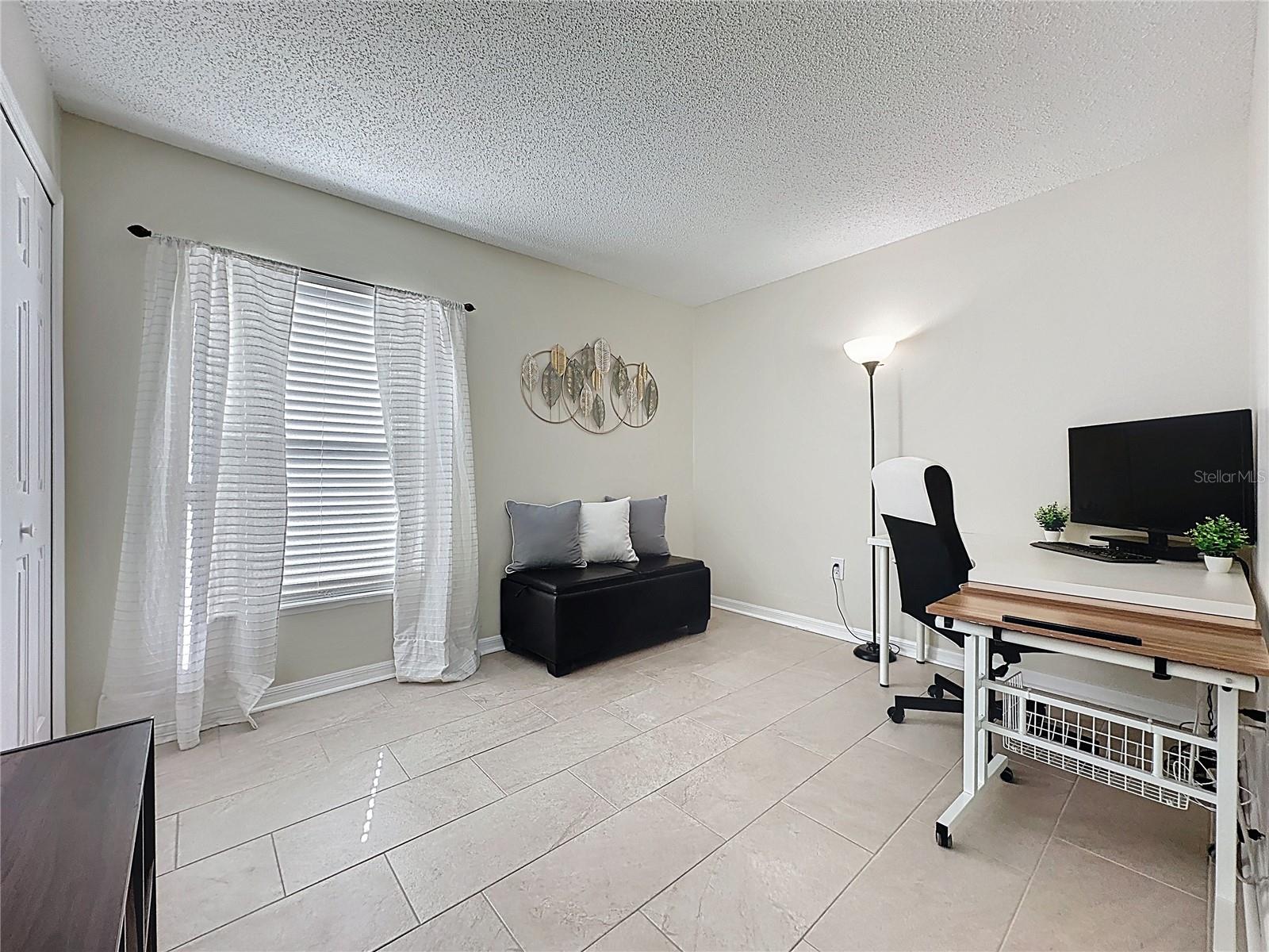 Image 38 of 57 For 449 Bent Oak Loop