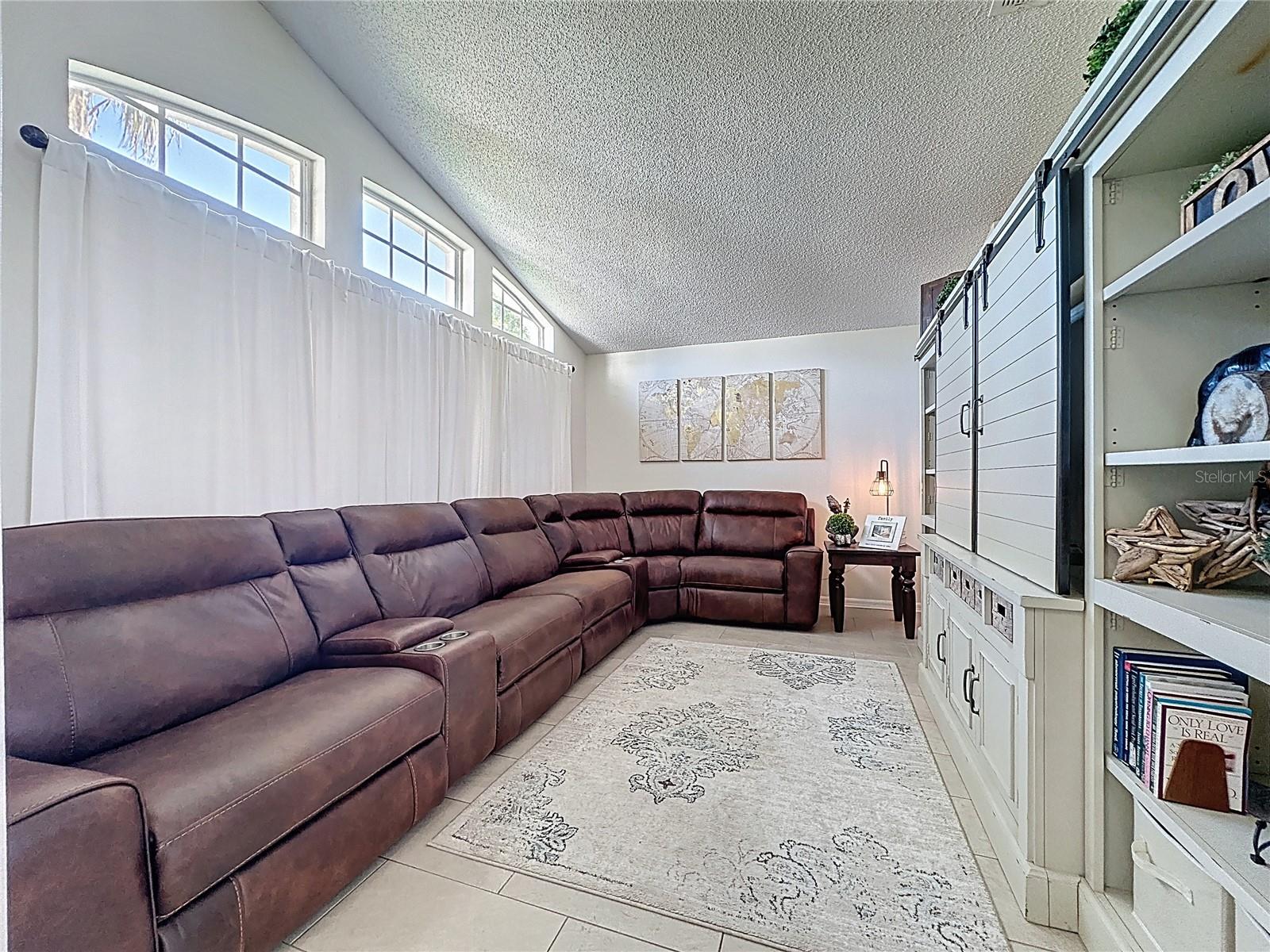 Image 8 of 57 For 449 Bent Oak Loop