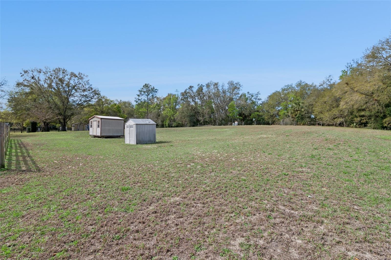 Image 37 of 59 For 22841 Stallion Drive