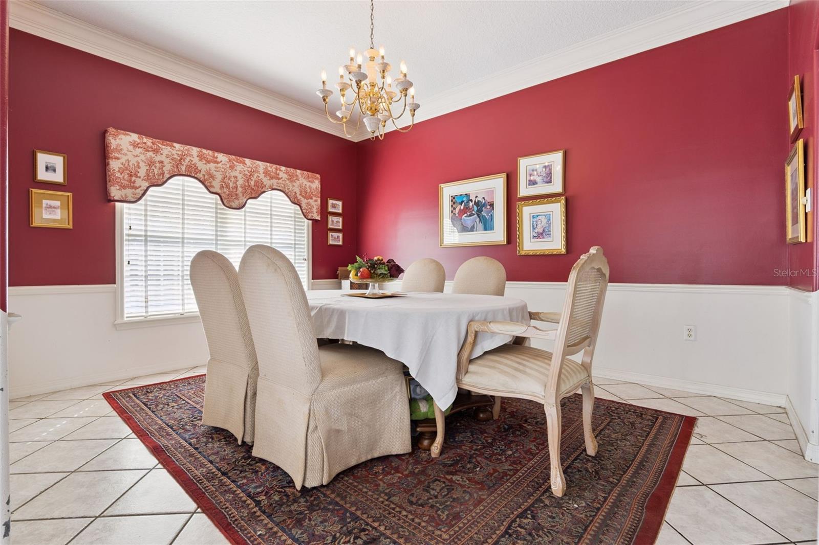 Image 7 of 59 For 22841 Stallion Drive