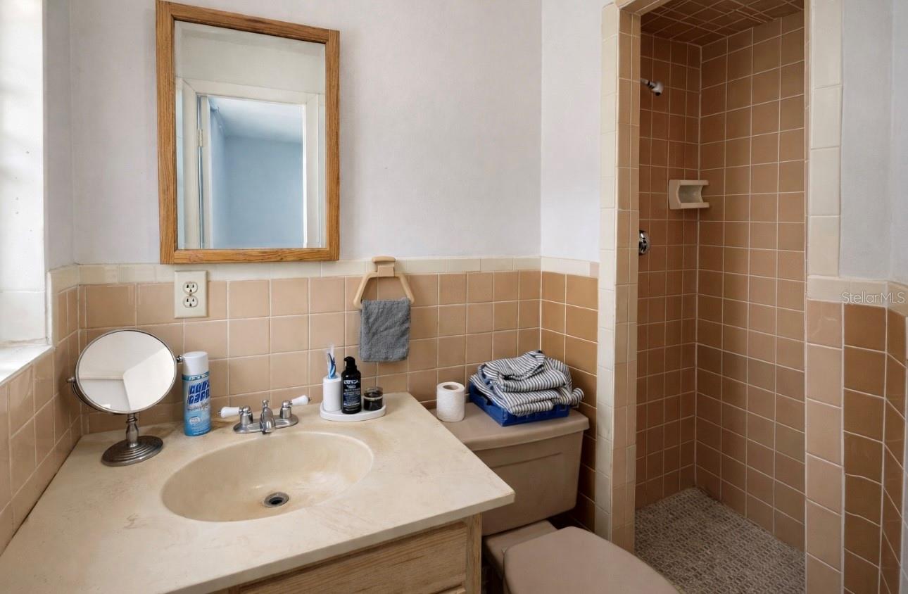 Image 9 of 15 For 1407 Moselle Avenue