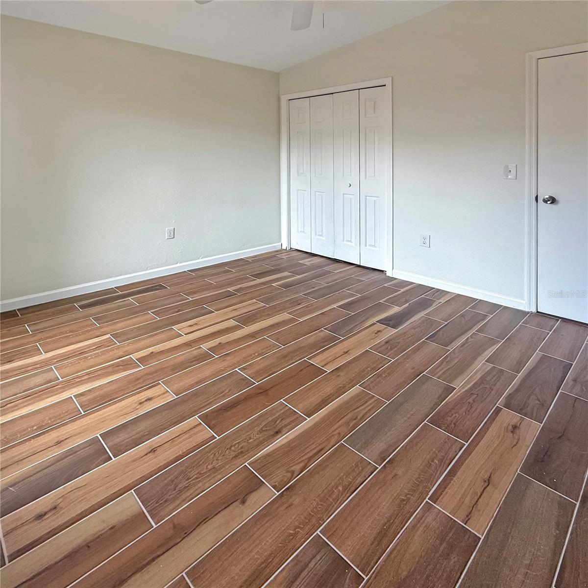 Image 16 of 37 For 44 Saint Kitts Circle