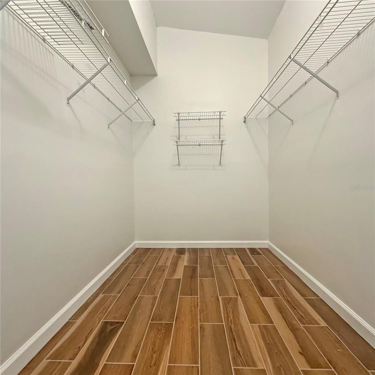 Image 17 of 37 For 44 Saint Kitts Circle