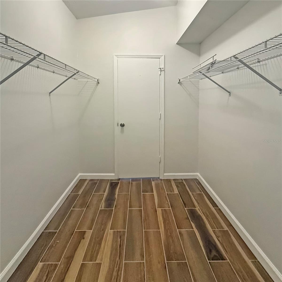 Image 18 of 37 For 44 Saint Kitts Circle