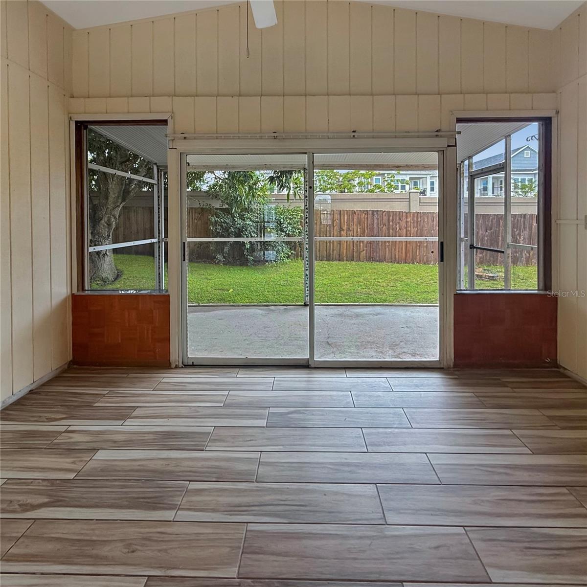 Image 28 of 37 For 44 Saint Kitts Circle