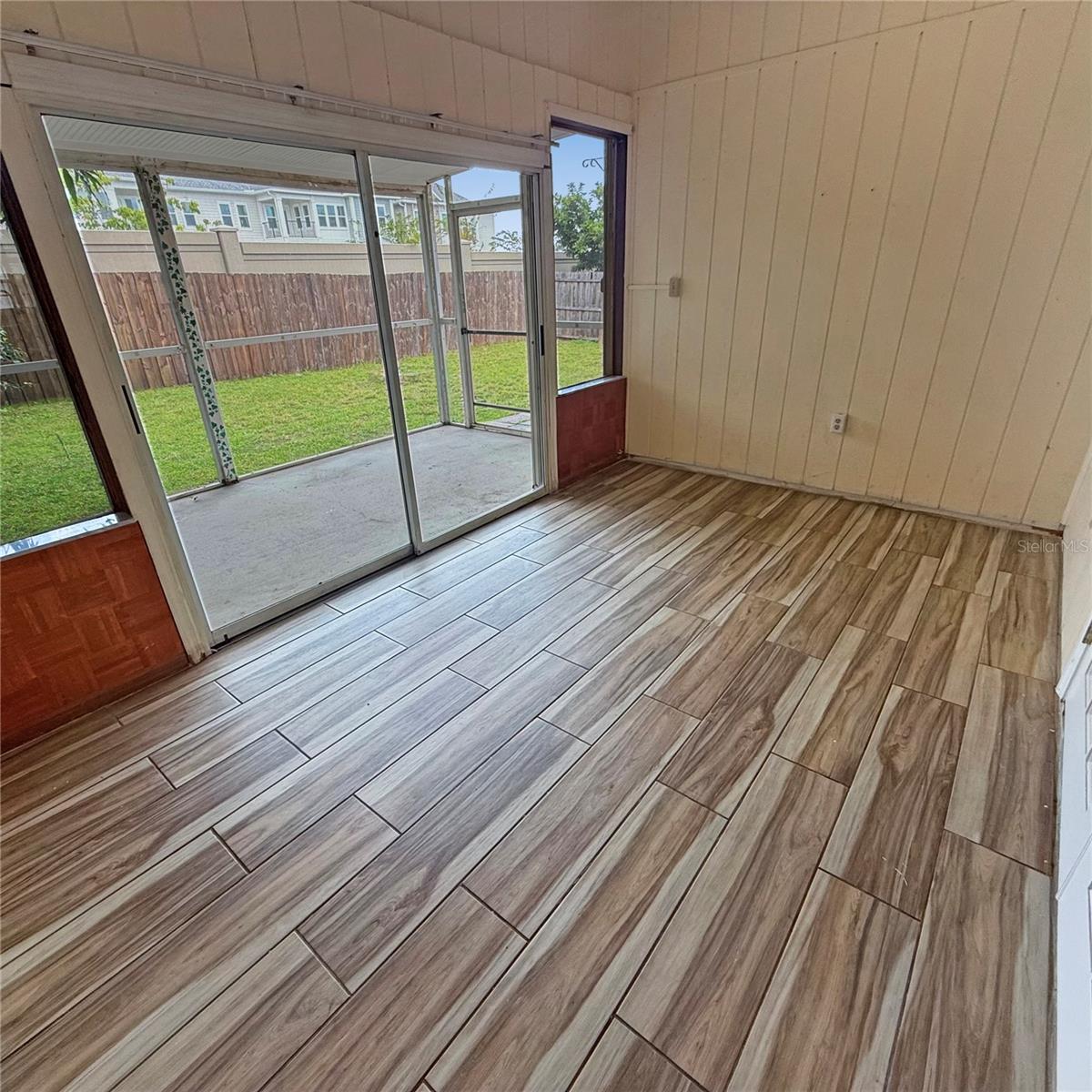 Image 29 of 37 For 44 Saint Kitts Circle