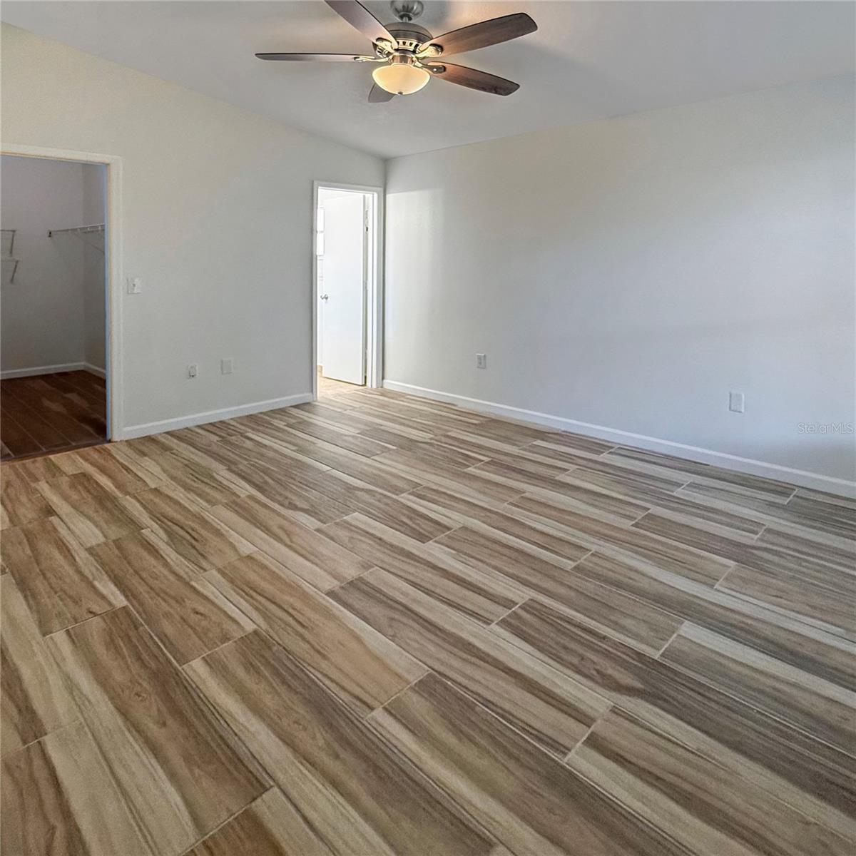 Image 8 of 37 For 44 Saint Kitts Circle