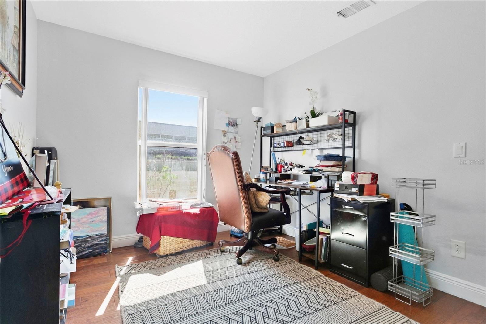 Image 22 of 36 For 403 Carey Way