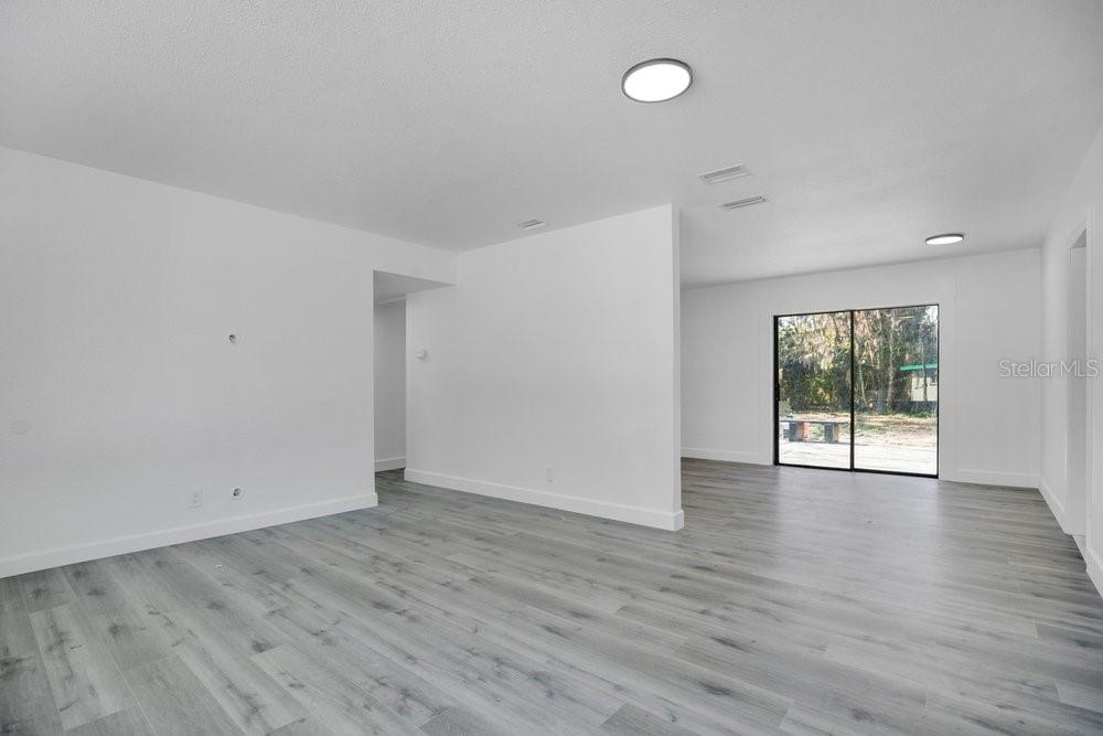 Image 15 of 29 For 124 Baywood Drive