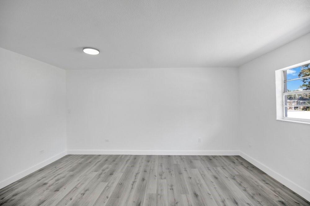 Image 16 of 29 For 124 Baywood Drive