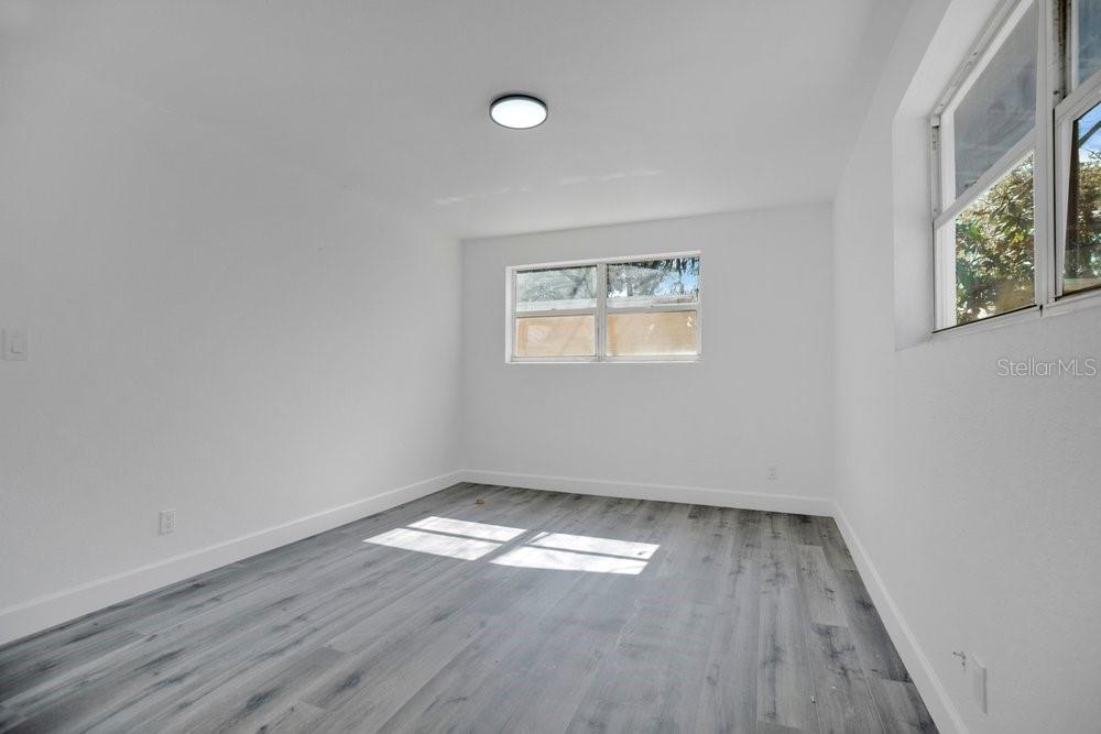 Image 27 of 29 For 124 Baywood Drive