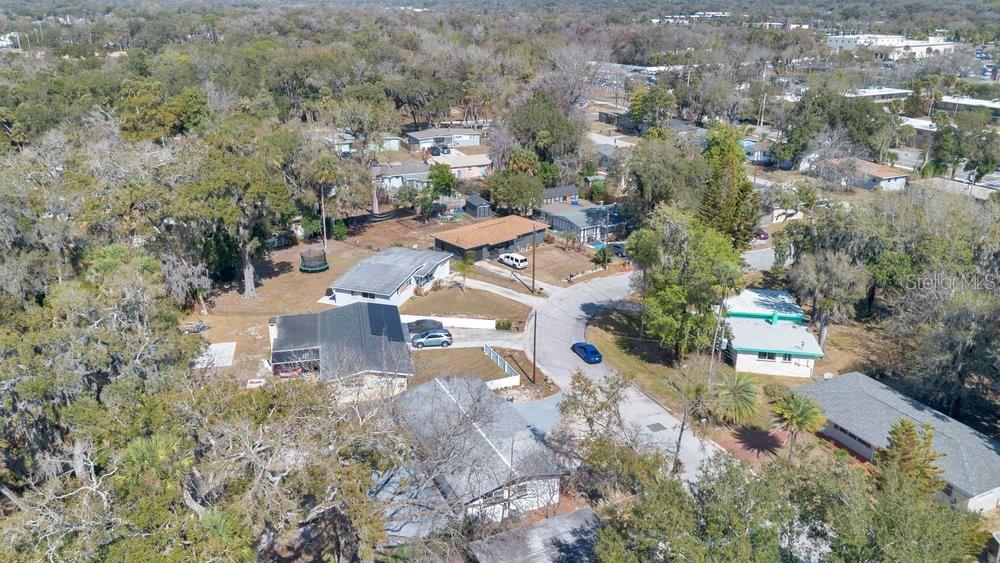 Image 7 of 29 For 124 Baywood Drive