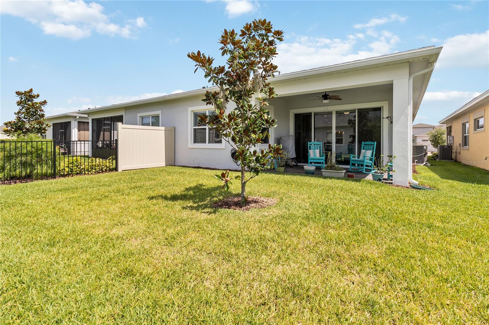 Image 33 of 42 For 2557 Yellow Brick Road