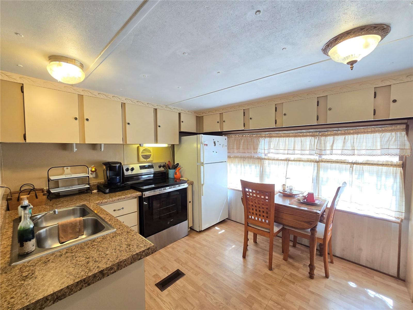 Image 25 of 46 For 1621 Haddock Street