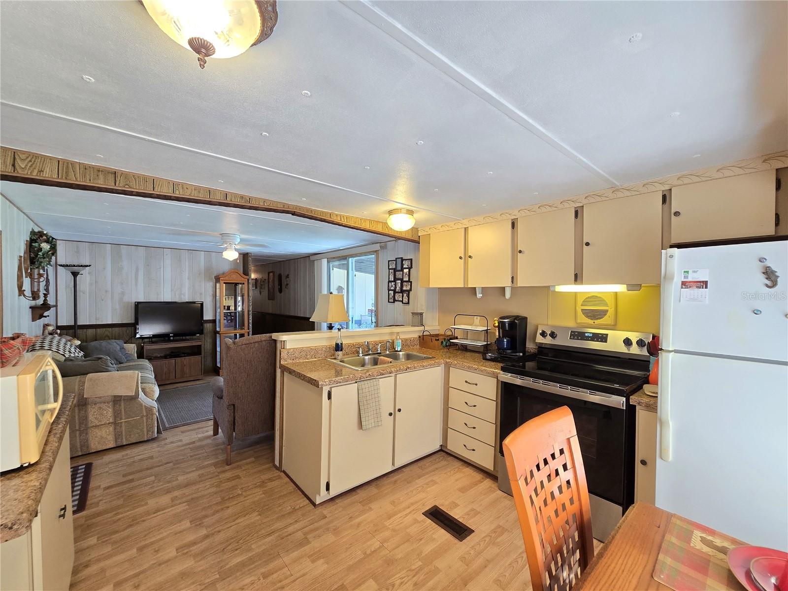 Image 27 of 46 For 1621 Haddock Street