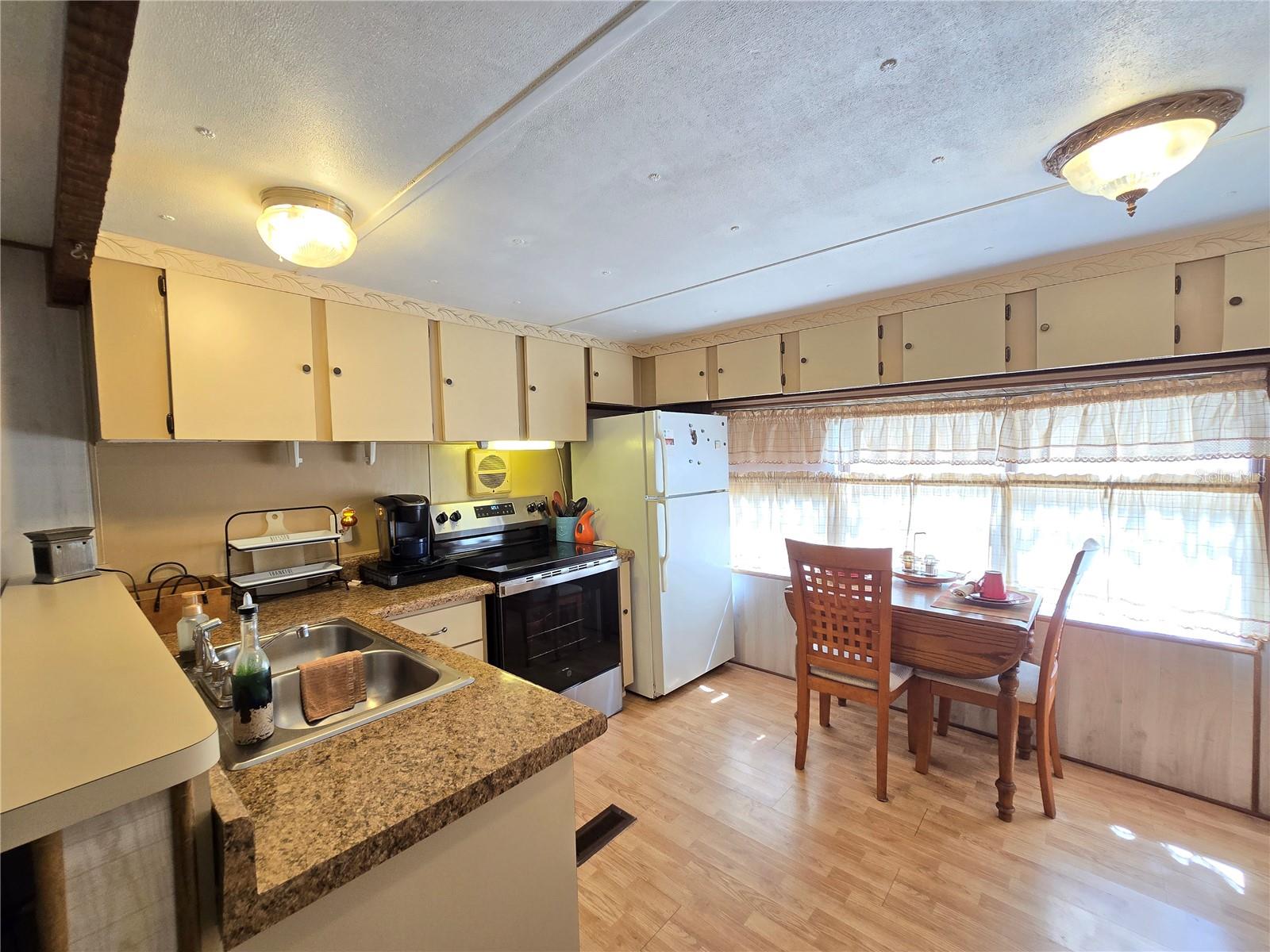 Image 29 of 46 For 1621 Haddock Street