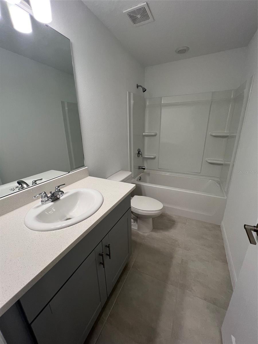 Image 11 of 14 For 2958 Canary Avenue