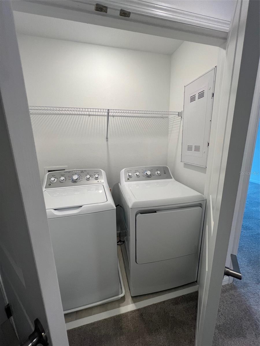 Image 8 of 14 For 2958 Canary Avenue