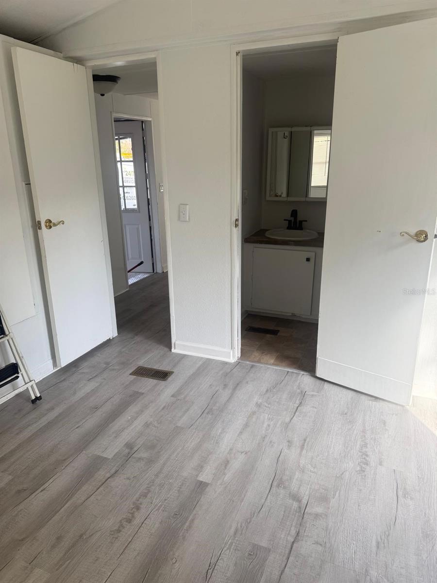 Image 12 of 17 For 2302 Lowery Street