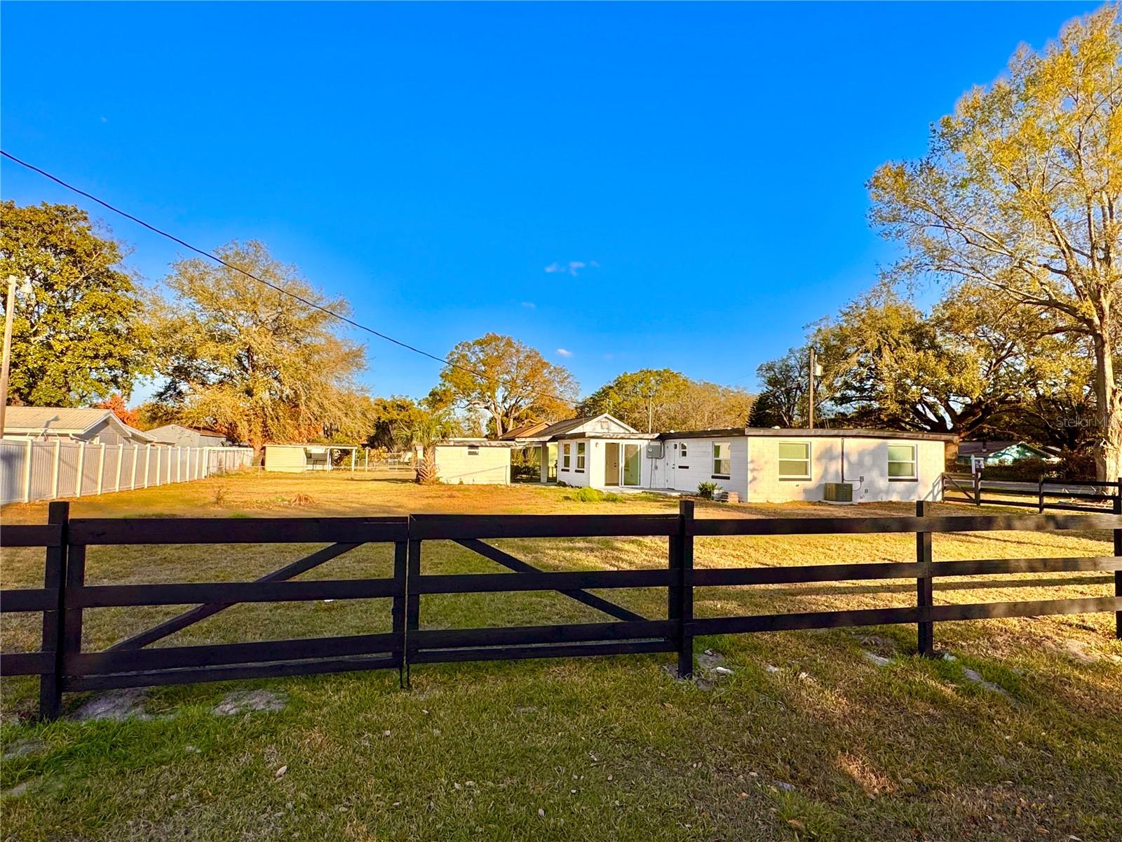 Image 3 of 12 For 1135 Cherokee Drive