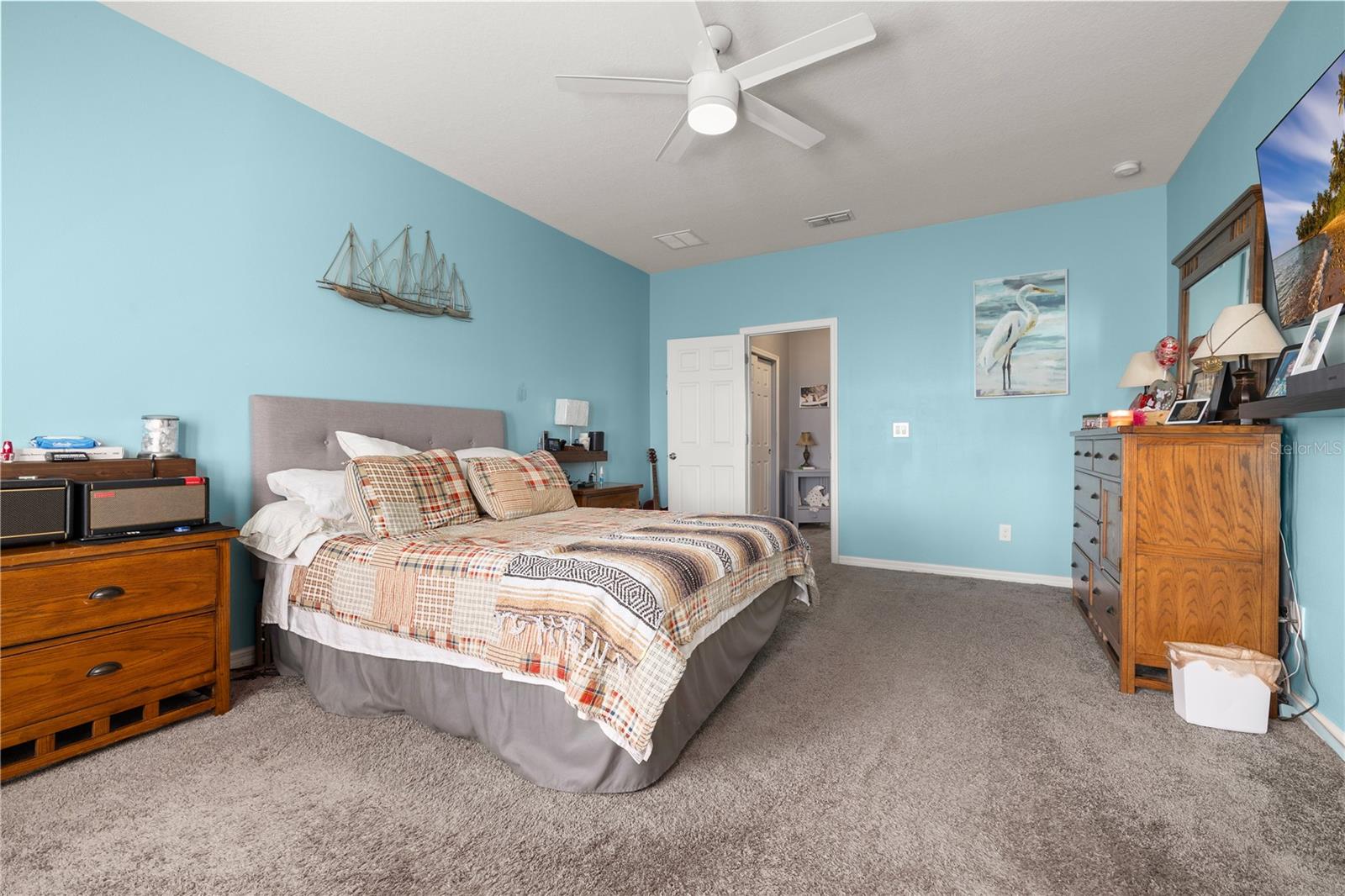 Image 20 of 39 For 395 Blue Cypress Drive