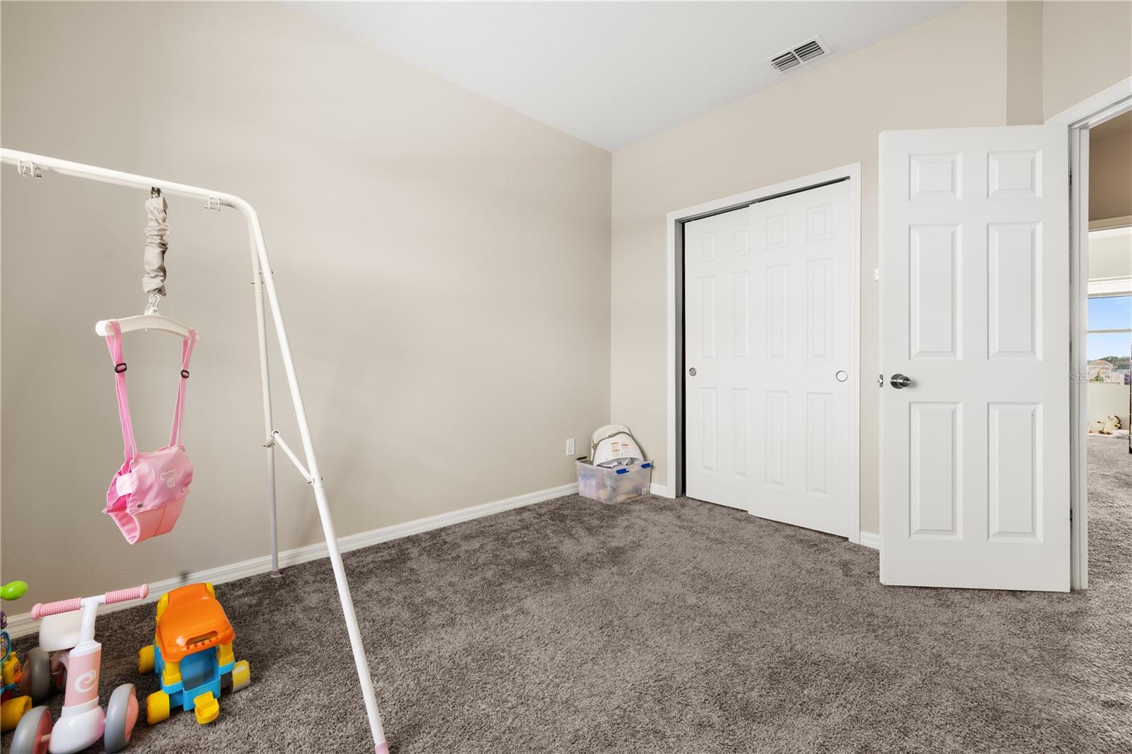 Image 29 of 39 For 395 Blue Cypress Drive