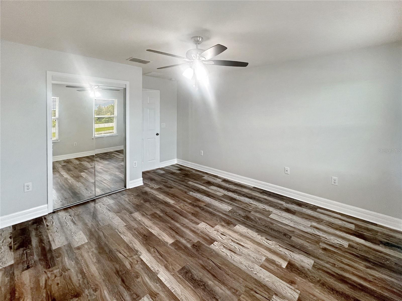 Image 25 of 41 For 2438 Chateau Loop