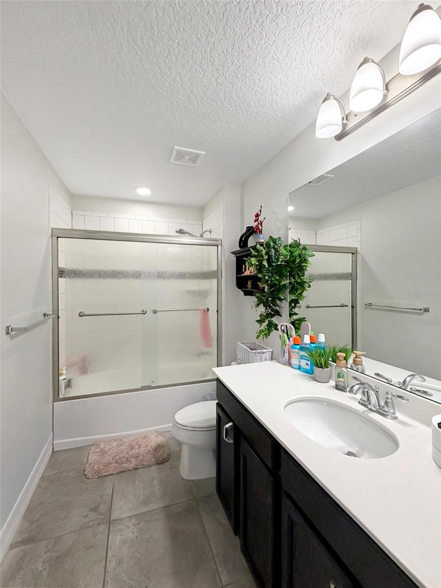 Image 27 of 41 For 2438 Chateau Loop