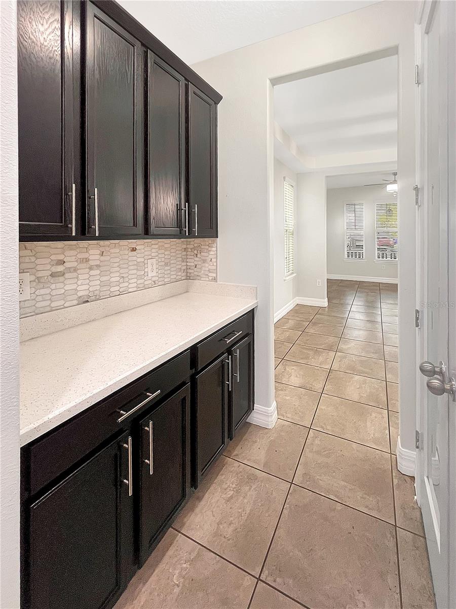 Image 7 of 41 For 2438 Chateau Loop