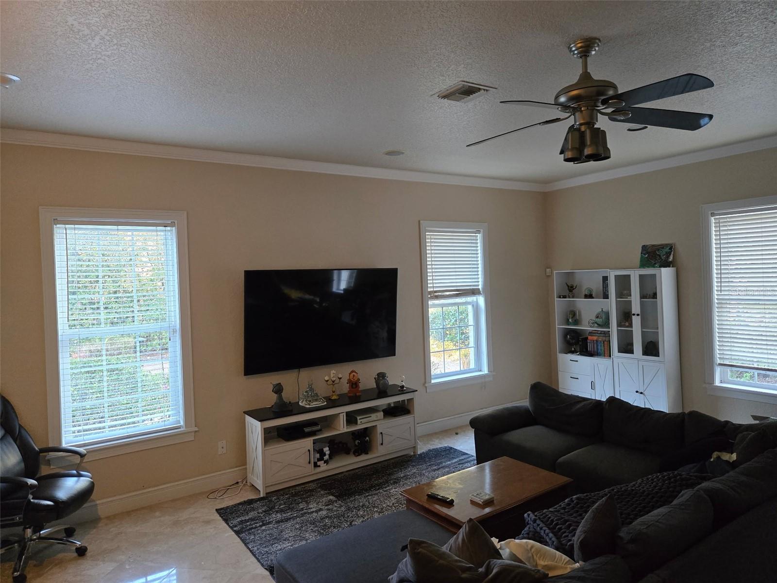 Image 4 of 7 For 3620 Leota Drive