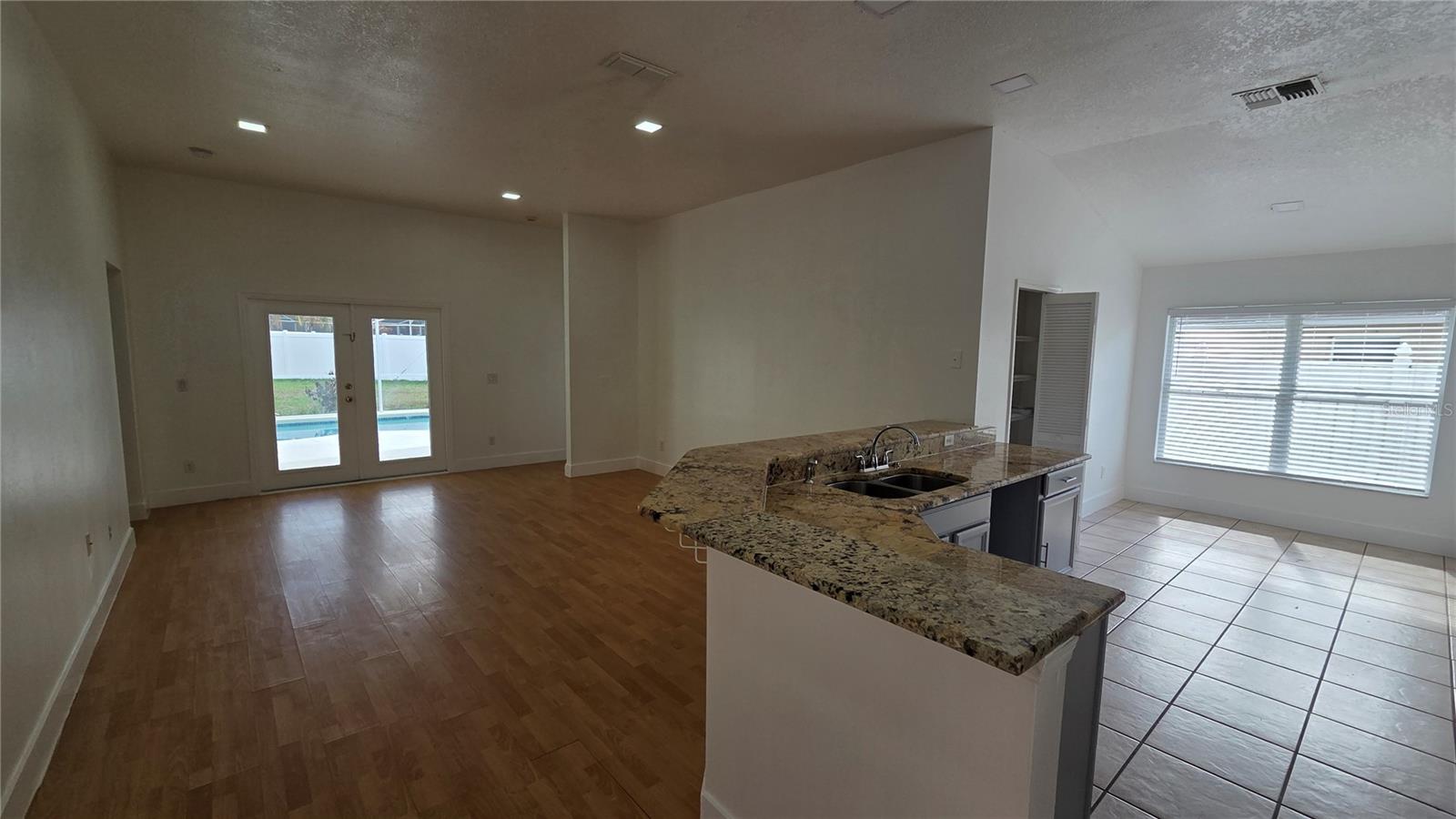 Image 4 of 22 For 2613 Brookshire Court