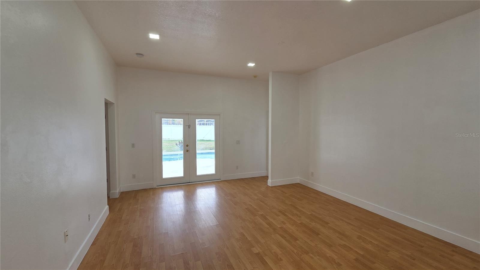 Image 6 of 22 For 2613 Brookshire Court