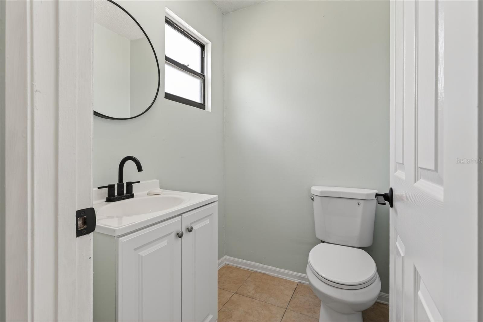 Image 5 of 21 For 5032 Downing Street 10