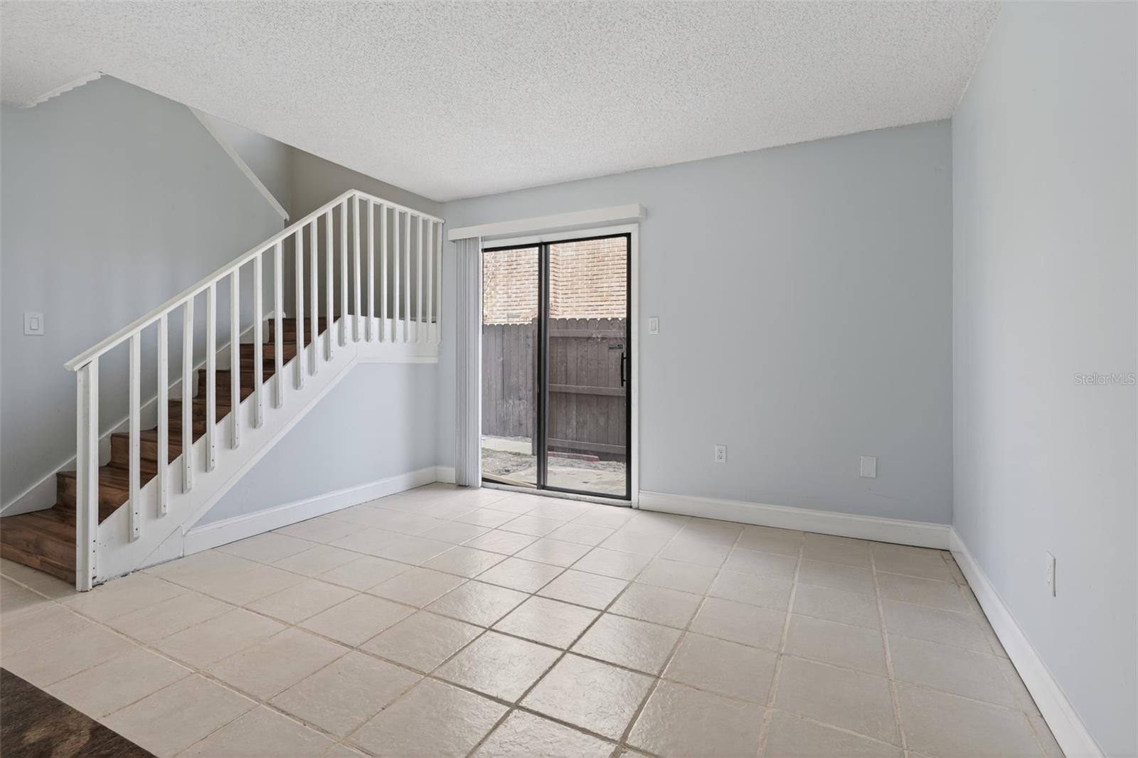 Image 9 of 21 For 5032 Downing Street 10