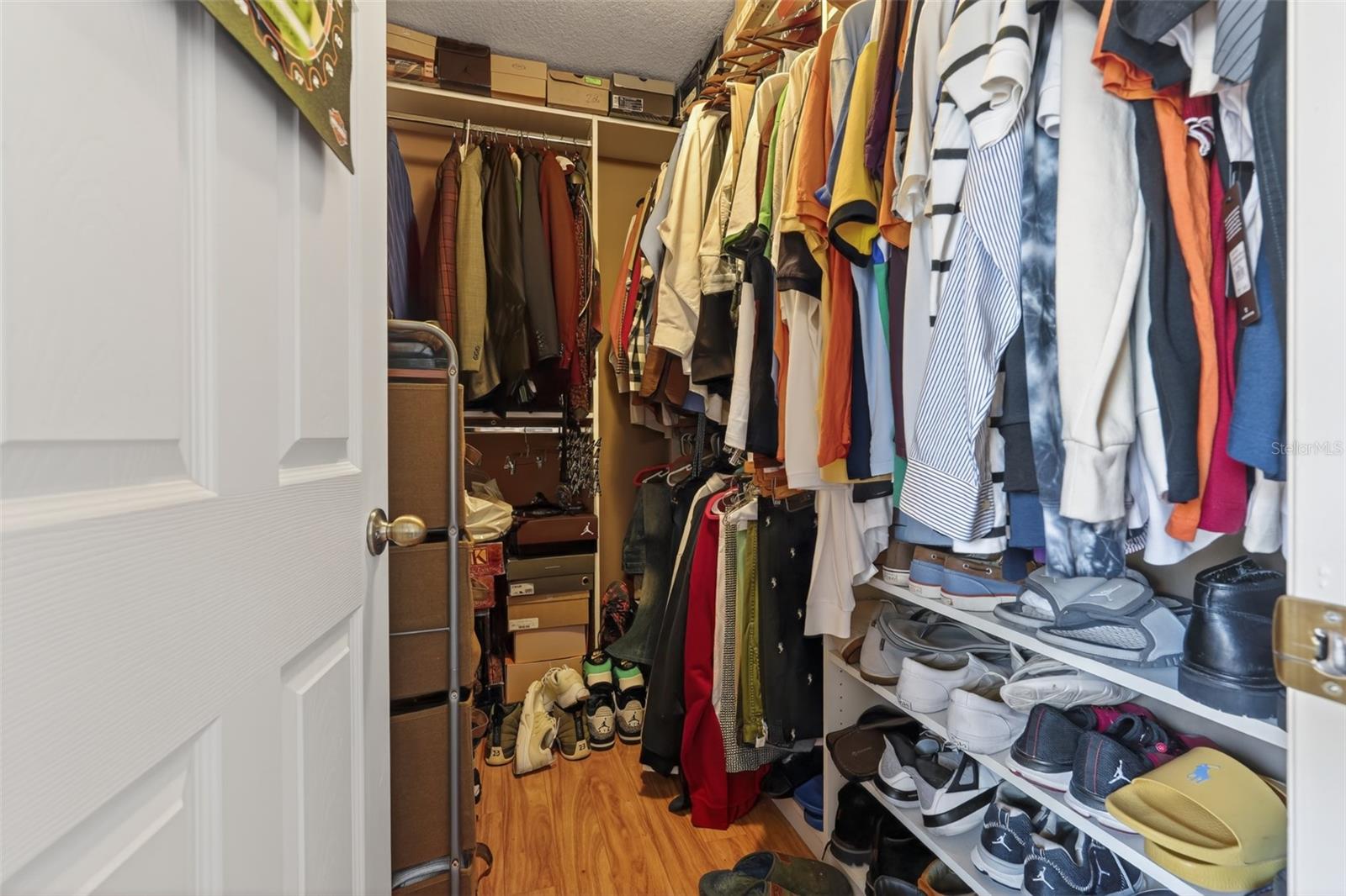 Image 19 of 38 For 2418 Huron Circle