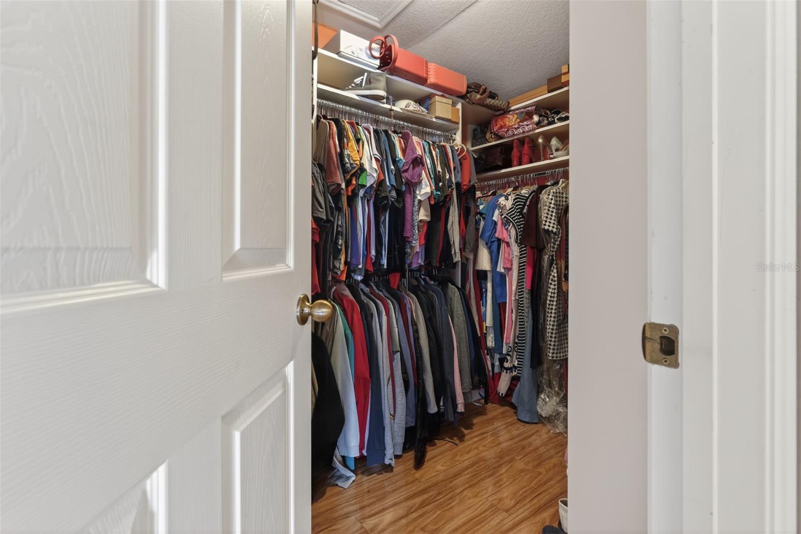 Image 21 of 38 For 2418 Huron Circle