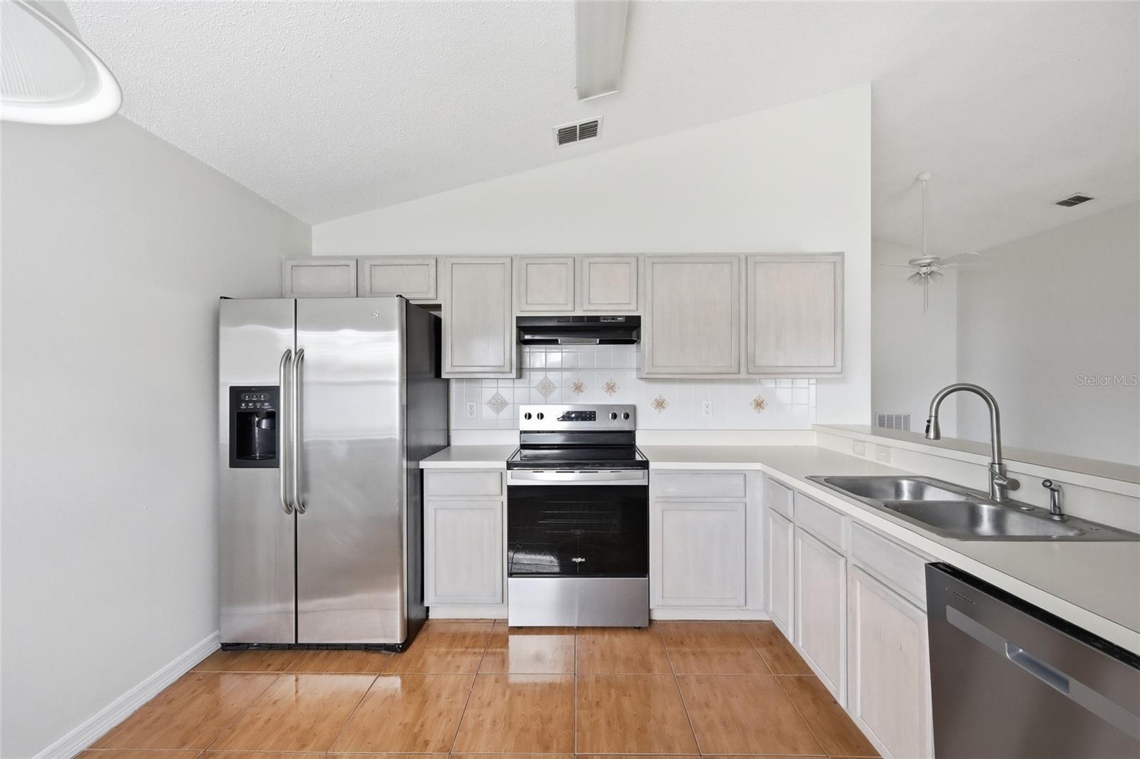 Image 15 of 38 For 2936 Summer Winds Circle