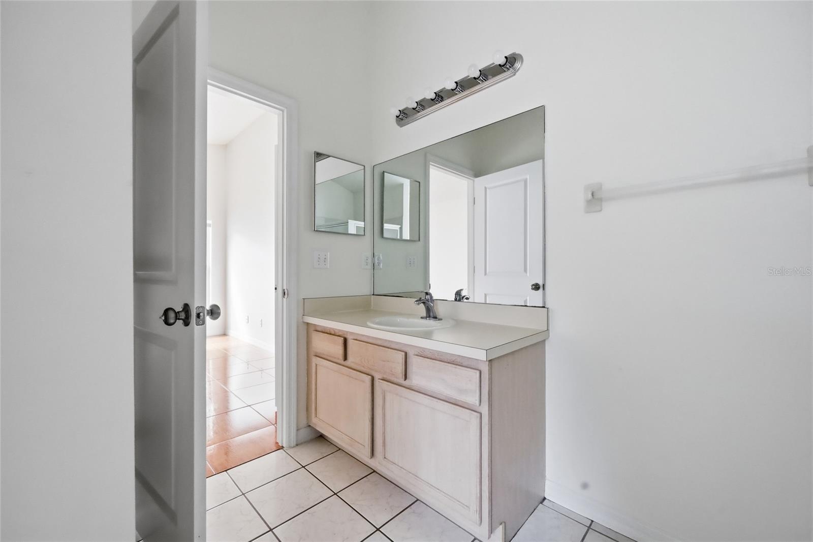 Image 19 of 38 For 2936 Summer Winds Circle