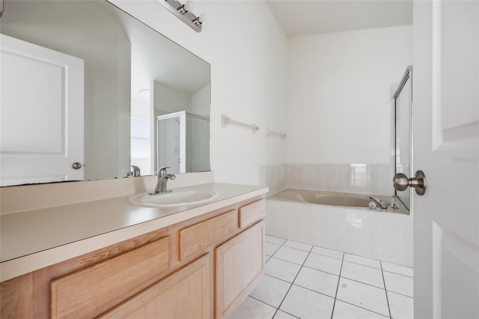 Image 20 of 38 For 2936 Summer Winds Circle