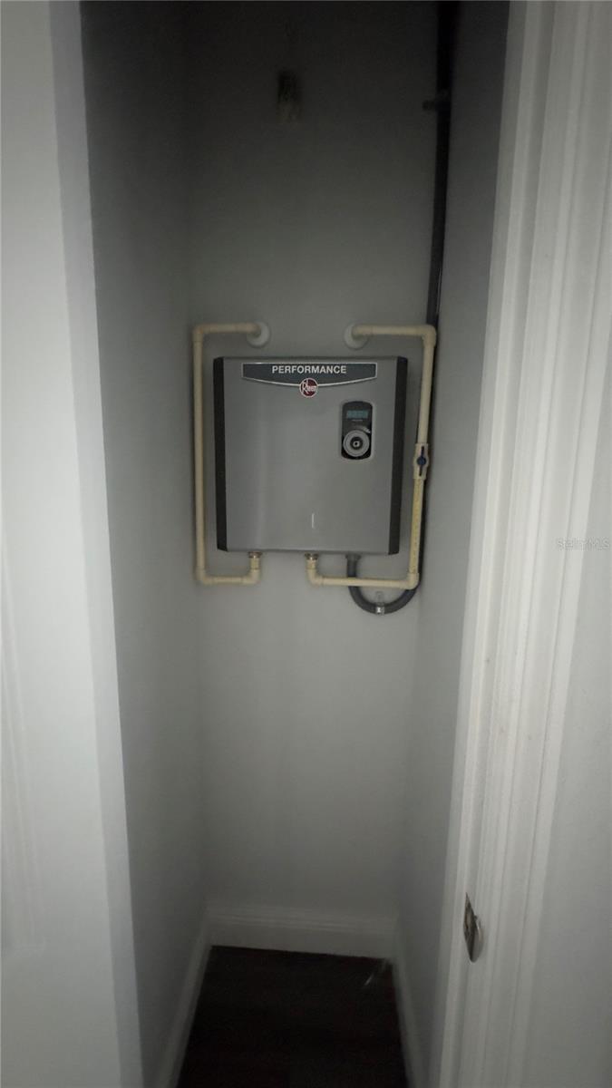 Image 12 of 57 For 2217 Fraser Street